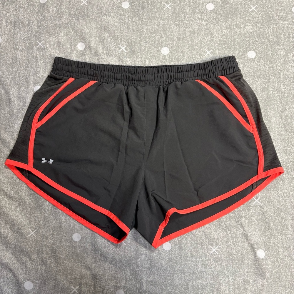Under Armour | Fly By Run Grey and Coral Shorts